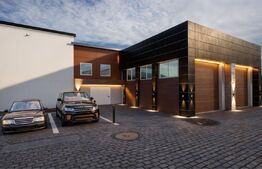 Locuinta si Hala/Spatiu Comercial in Falticeni, 630 mp teren