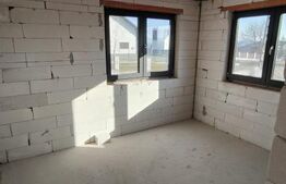 Casa individuala pe parter, Danila, 1300 mp teren, 4 camere