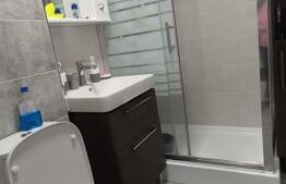 Apartament modern cu 4 camere, 77 mp, etaj intermediar, zona Marasesti