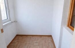 Garsoniera , etaj intermediar, Radauti