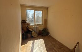 Apartament cu 3 camere, etaj intermediar, zona Tribunal