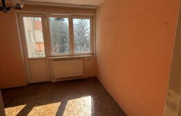 Apartament cu 3 camere, etaj intermediar, zona Tribunal