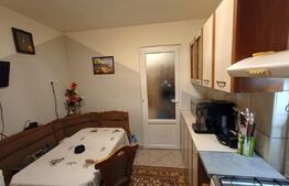 Apartament 3 camere semidecomandat, 62 mp,zona Marasesti