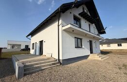 Casa moderna, materiale premium, 286 mp utili, view superb Mitoc Suceava 