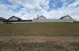 Teren intravilan, 800 mp, utilitati la 100 m - zona Moara