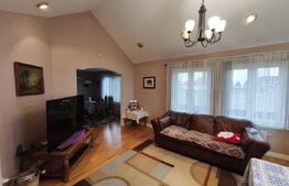 Casa in stil american, 120mp, 2450mp teren, Radauti