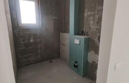 Apartament 3 camere, parter, bloc nou- zona Obcini