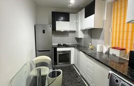 Apartament cu 2 camere, etaj intermediar, zona Catedrala