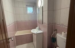 Apartament cu 3 camere, 60 mp, pretabil spatiu comercial, zona Centrala