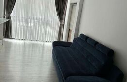 Apartament cu 3 camere, bloc nou, decomandat, zona Centrala