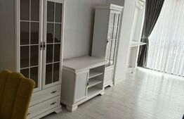 Apartament cu 3 camere, bloc nou, decomandat, zona Centrala