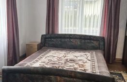 Casă de vânzare, 8 camere, 263 mp + 400 mp teren, în Câmpulung Moldovenesc 