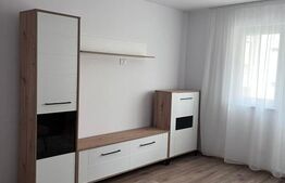 Apartament 4 camere, decomandat, etaj intermediar, zona USV