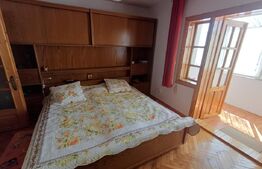 Casă 6 camere, S construita 375 mp, zona Zamca