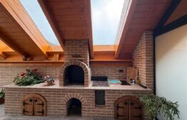 Cabana exclusivista din lemn rotund, 5500mp teren, Sucevita