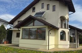 Casa individuala 6 camere, 1000 mp teren, Radauti