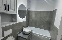 Apartament 4 camere, decomandat, etaj intermediar, zona USV