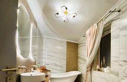 Casă cu 6 camere si piscina, Bulai - Moara