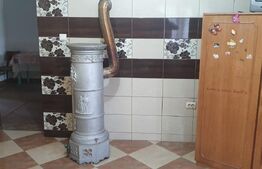 Casă 6 camere, 140 mp, zona Vatra Dornei