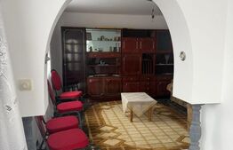 Casa 4 camere, 83 mp, 1000 mp teren, zona Dumbraveni