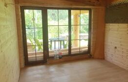 Casă modernă din lemn 3 camere, 60 mp, utilata, mobilata, zona Plaiu Sarului