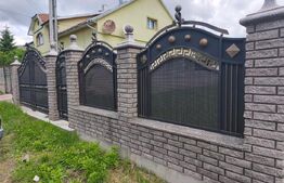 Duplex la rosu, 4400 mp teren, Siret