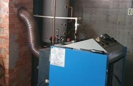 Casă 3 camere finisate si 7 camere la rosu (Et+M), 182mp, in Vatra Dornei
