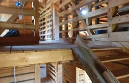 Casă 3 camere finisate si 7 camere la rosu (Et+M), 182mp, in Vatra Dornei