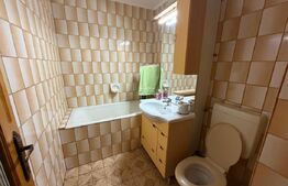 Apartament 3 camere, etaj intermediar, Radauti