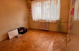 Apartament cu 3 camere, ultracentral, semidecomandat