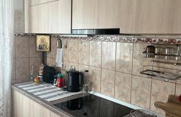Apartament de vanzare, cu 3 camere, semidecomandat - in Vatra Dornei
