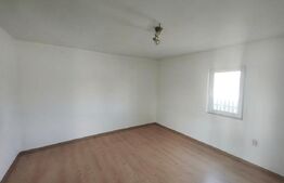 Casa + teren 900 mp, 20 ml deschidere la E85, zona Danila, Suceava