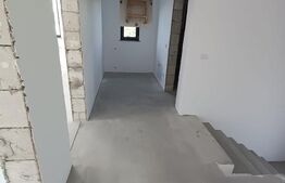Casă de vânzare, 214 mp, 10 ari teren, Măriței, Dărmănești