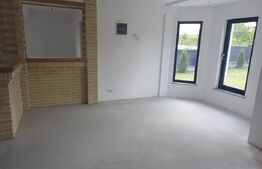 Casă de vânzare, 214 mp, 10 ari teren, Măriței, Dărmănești