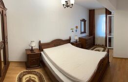 Apartament 3 camere, decomandat, zona Zamca