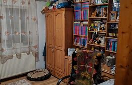 Apartament de vanzare, cu 3 camere, semidecomandat - in Vatra Dornei