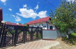 Casă de vânzare cu anexe, 35 ari teren, Adancata