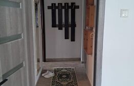 Apartament cu 3 camere, etaj 1, centrala termica, zona Catedrala