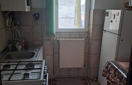 Apartament cu 3 camere, etaj 1, centrala termica, zona Catedrala