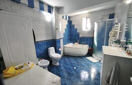 Apartament 4 camere, 115 mp + 2 balcoane, parter, Radauti