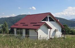 Casă de vacanță + 1000  mp teren, Gura Humorului 