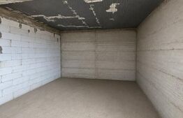 Casa de vanzare, 315 mp, 6 ari teren, 38 m front stradal, zona Plopeni