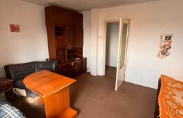 Apartament 3 camere, decomandat, zona George Enescu 