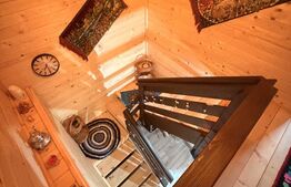 Casa de vacanta , 114 mp , 1080 mp teren, Vama, Bucovina 