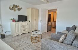 Apartament cu 2 camere, decomandat, bloc nou, zona Universitatii