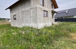 Casă cu 4 dormitoare, 145 mp utili, teren 500 mp, la stadiul gri, Ipotești