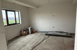 Casă cu 4 dormitoare, 145 mp utili, teren 500 mp, la stadiul gri, Ipotești