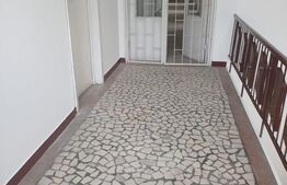 Cladire birouri de vanzare, P+2, 1000 mp, Suceava, zona Centrala