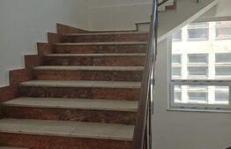 Cladire birouri de vanzare, P+2, 1000 mp, Suceava, zona Centrala