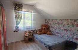 Casă spațioasă de vânzare, 140 mp utili, teren 11 ari, Hantesti